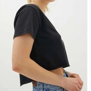 uo black boxy best friend tee 90s y2k grunge boho goth crop indie urban top